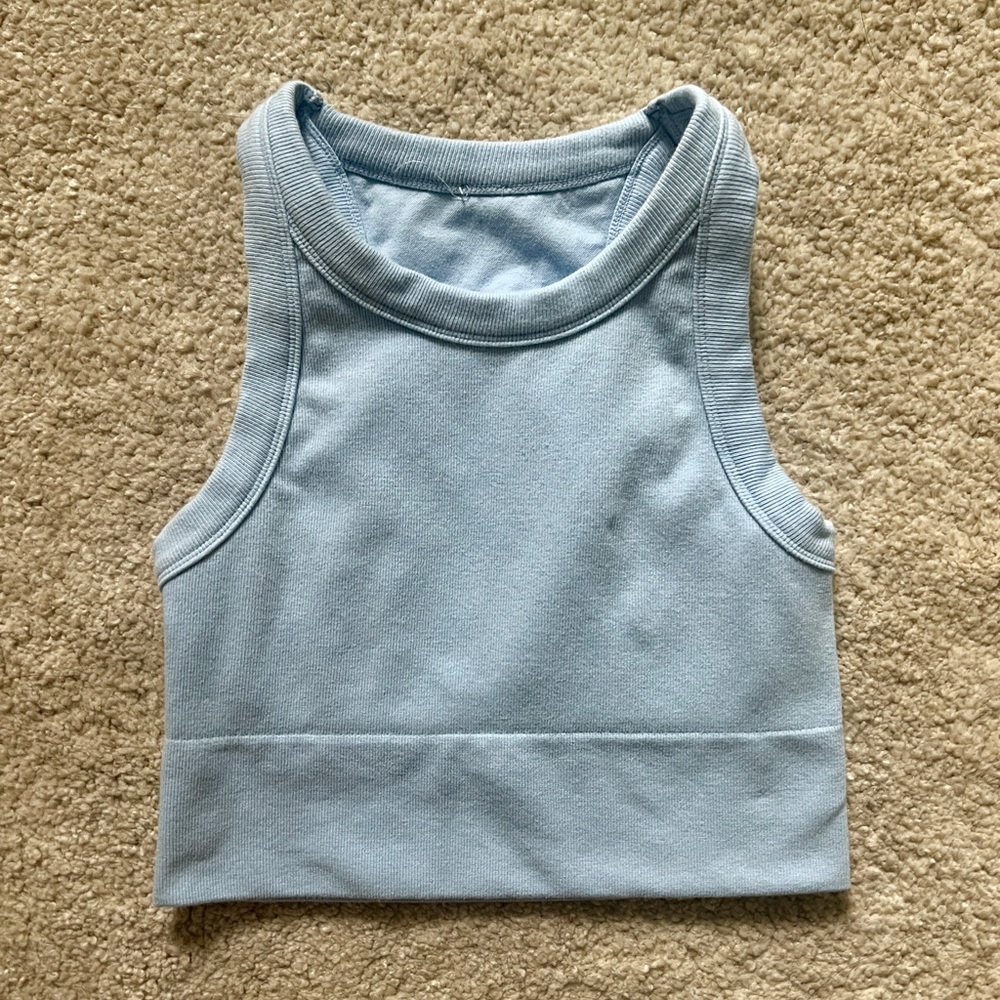 Alo Yoga - Seamless Delight High Neck Bra, Medium, Seashell Blue